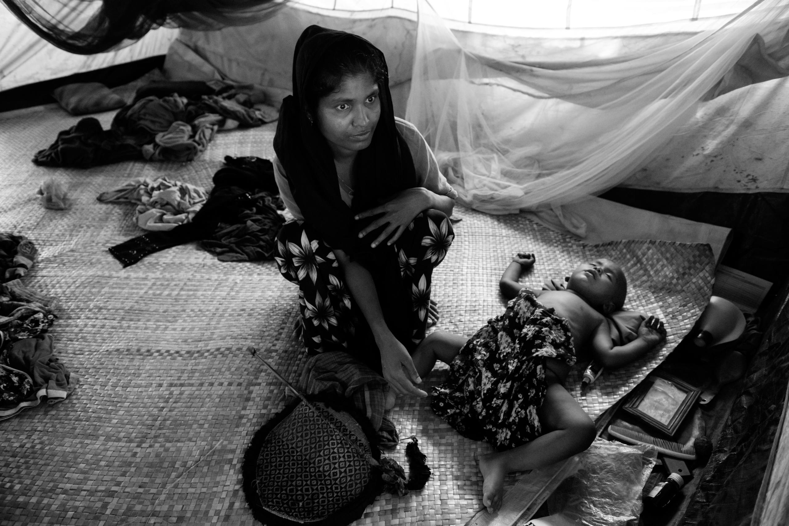 Bangladesh, Cox's Bazaar.
Rohingya refugees at the Kutupalong transit center .
Over 650,000 Rohingya have crossed the border to Bangladesh since August last year, fleeing the violence.