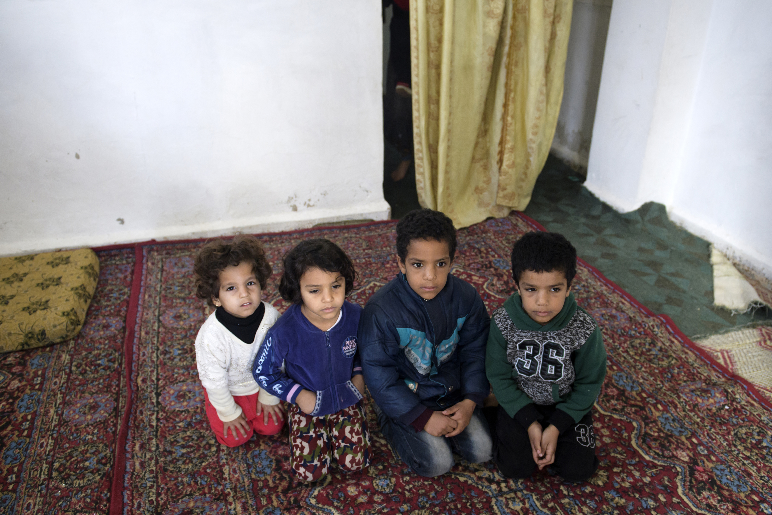 Jordan, Syrian border.
Syrian refugees at the Jordanian border. These children don't have any news about their parents from Homs since 3 month.
The conflict in Syria, of exceptional violence and intensity, gave birth to one of the most important movements of refugees and internally displaced persons in the Middle East since the Second World War. The United Nations High Commissioner for Refugees (UNHCR) estimates that nearly five million Syrians have left their country since the beginning of the crisis, not to mention millions of internally displaced people. Jordan is one of the main host countries, with more than 630,000 refugees registered with UNHCR.