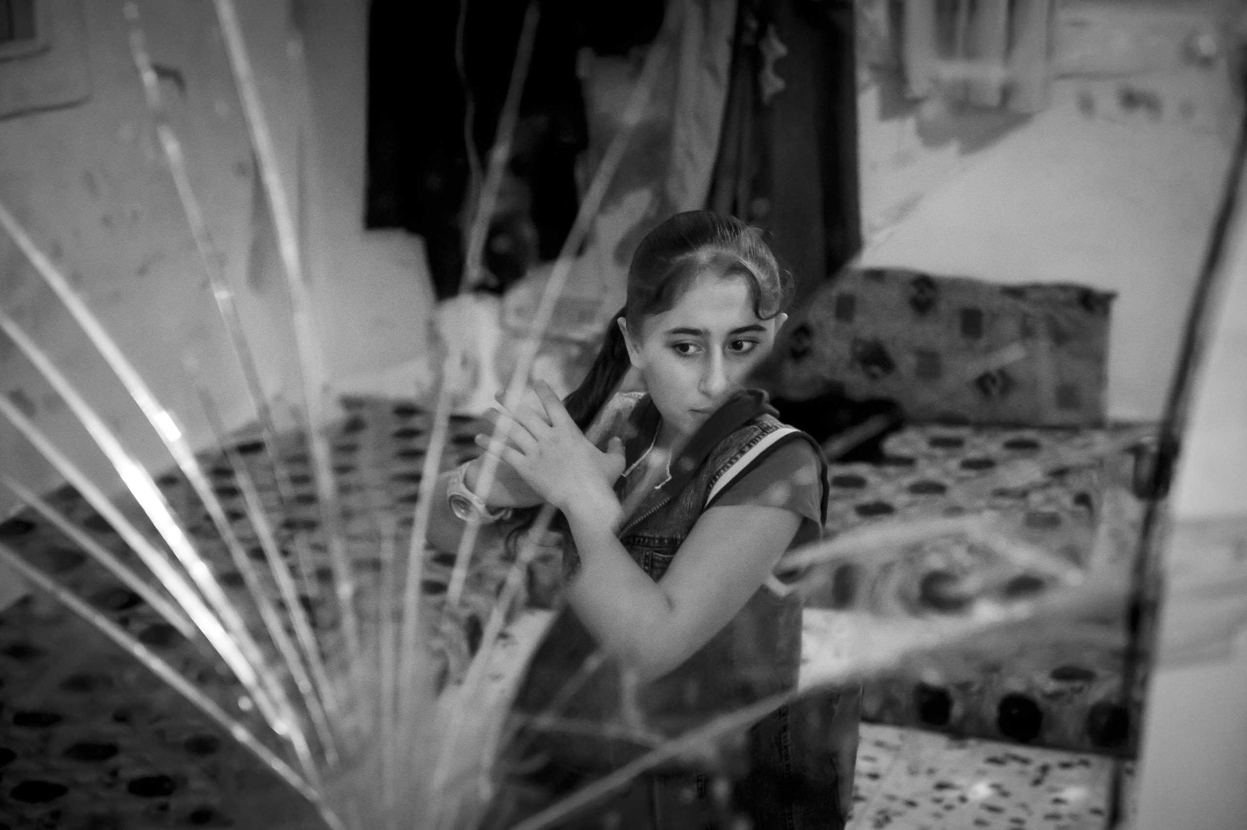 Saida-Lebanon.
Child in an abandoned construction site occupied by Syrian refugees. The refugees try to survive through public subsidies and underpaid labor.
the Lebanese government will not allow traditional refugee camps in Lebanon, refugees are finding unusual places to live across the country, including unfinished homes, abandoned shopping malls and schools …….