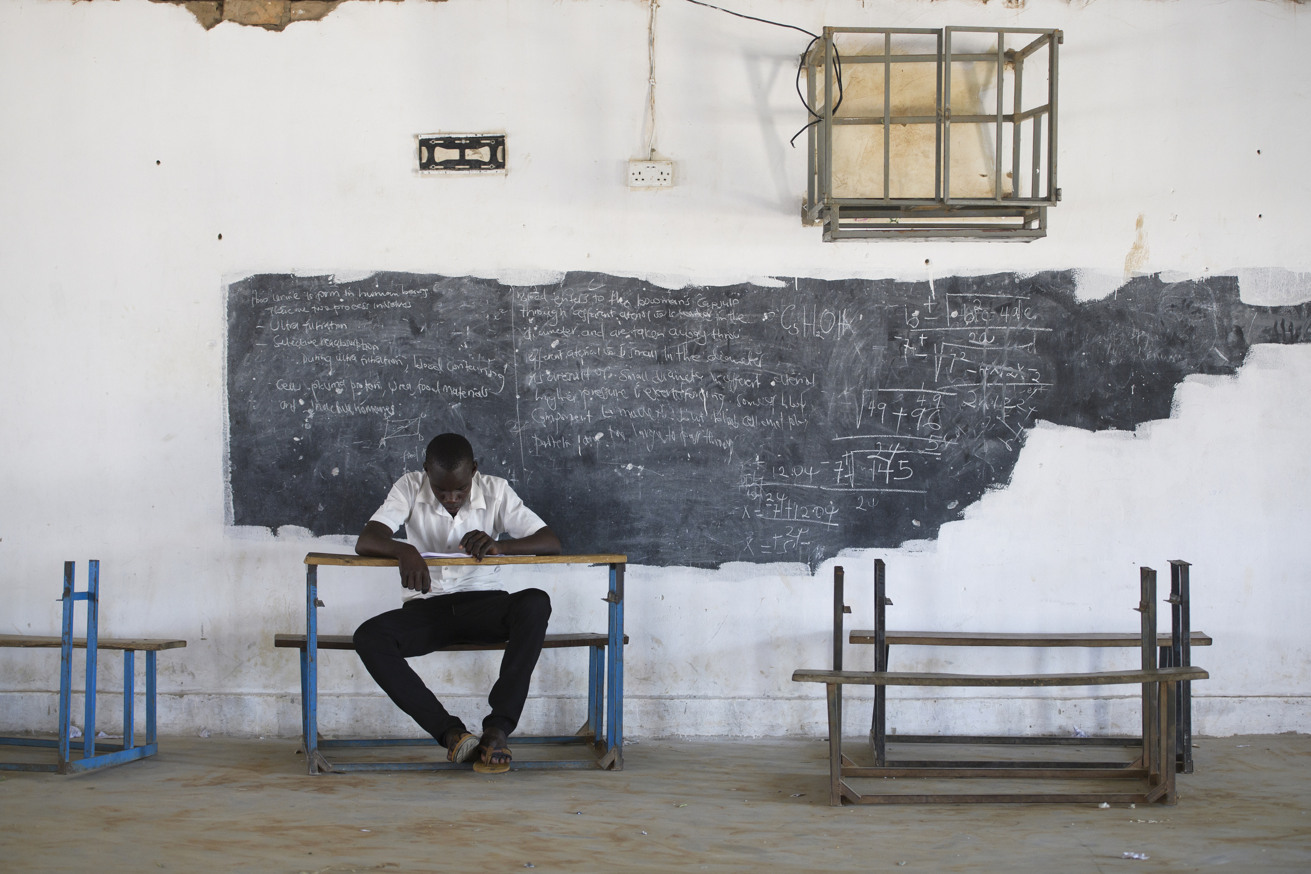 Soroti,UGANDA.
Light Senior Secondary School.
Report about Violence among the Kuman, Ties and Karamonjon.
School life.